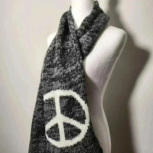 NWT Handmade Wooden Ships Peace Marled Gray & Black Mohair Wool Scarf - Picture 3 of 5